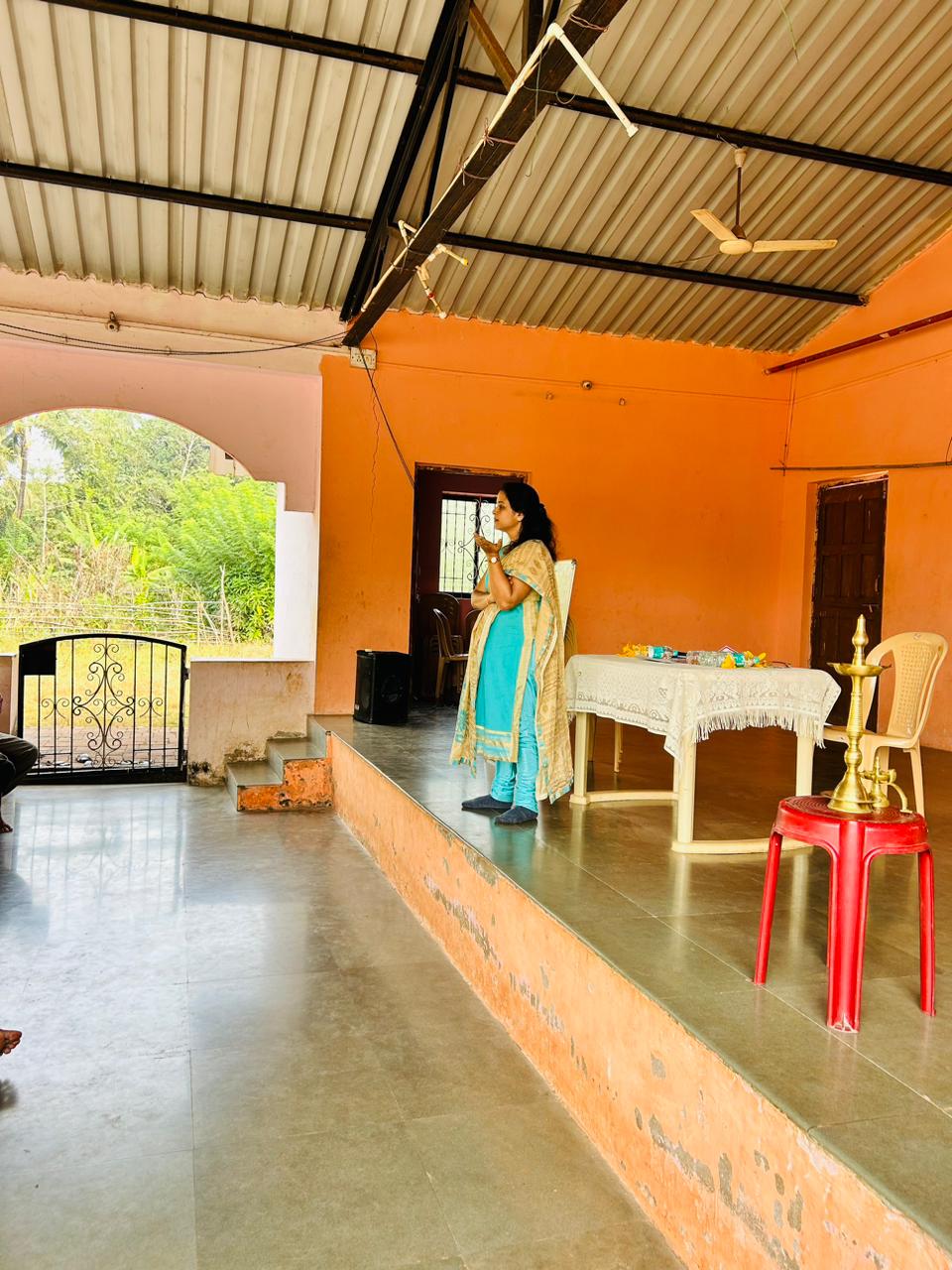 Dr. Amita addressing students